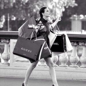 Meet your Posher, Gabriela